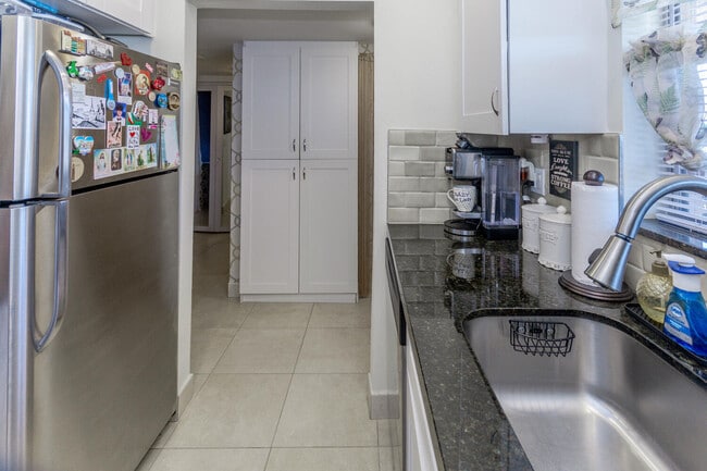 Photo - 2755 W Atlantic Ave Unit 208b