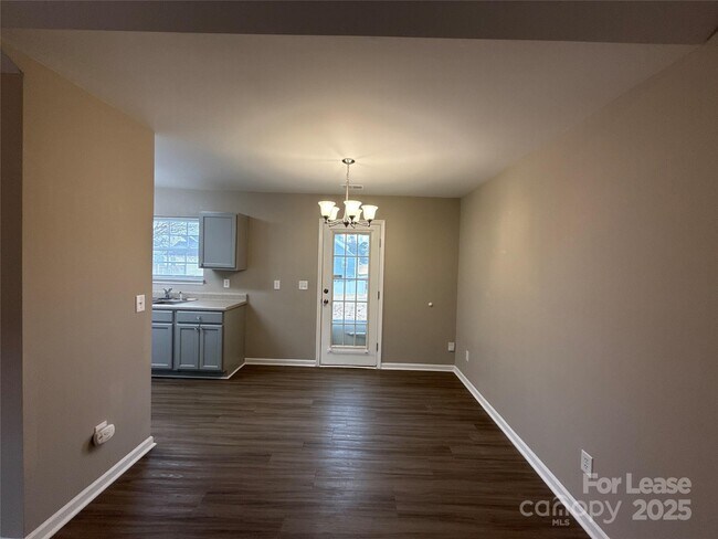 Photo - 3631 Joel Turner Dr