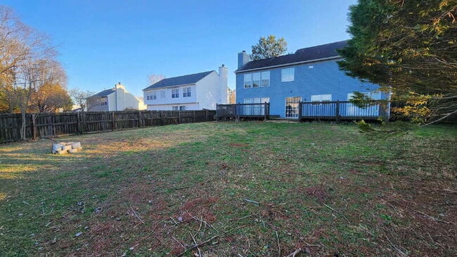 Photo - 370 Darter Run NW