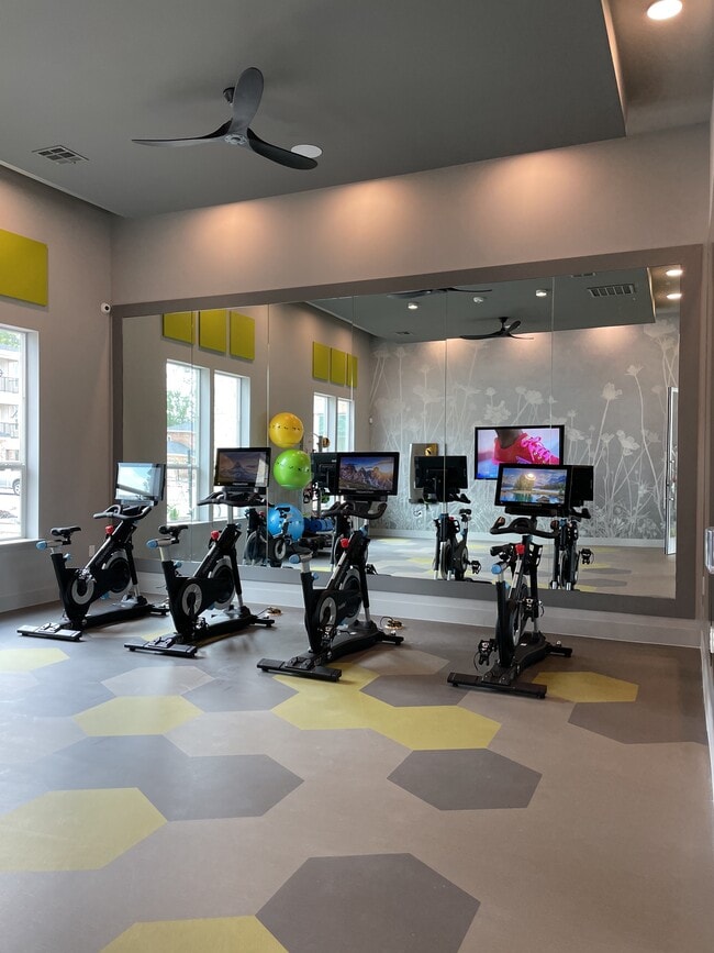 Pavilion at The Groves Apartments For Rent in Humble, TX