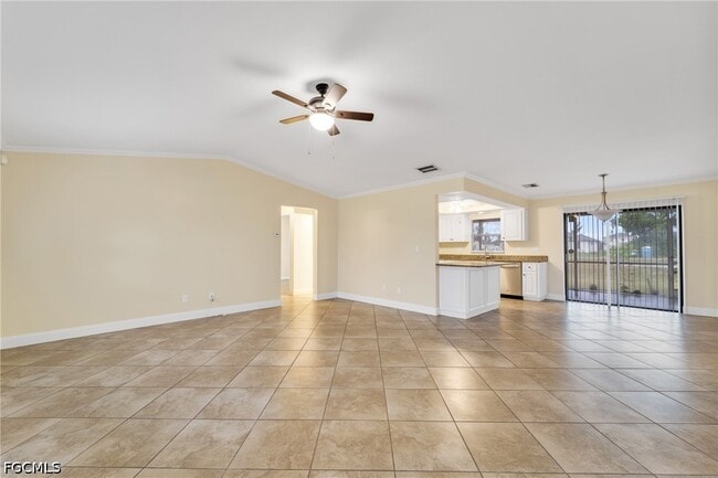 Photo - 14 SW 33rd Ave