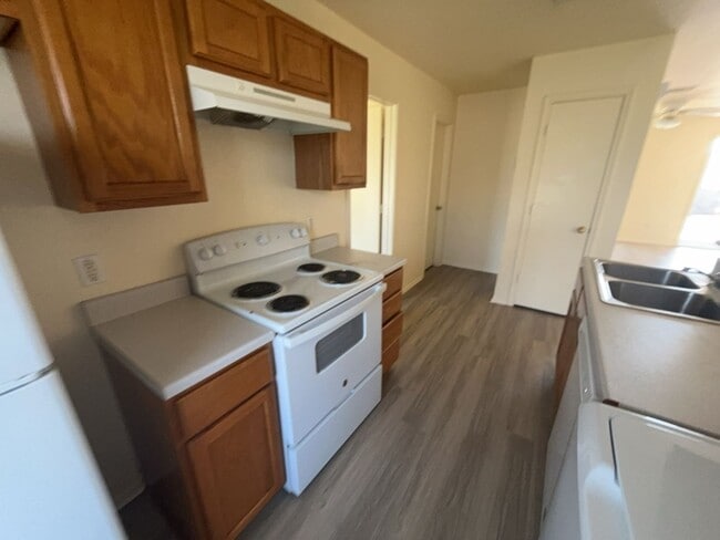 Photo - 5705 Greengate Dr Unidad D