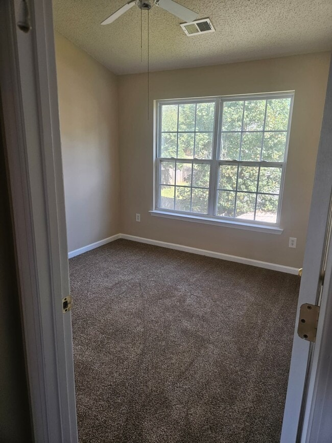 Photo - 500 Jaclyn Cir