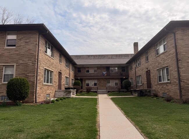 Photo - 4002 N Farwell Ave Unit 7
