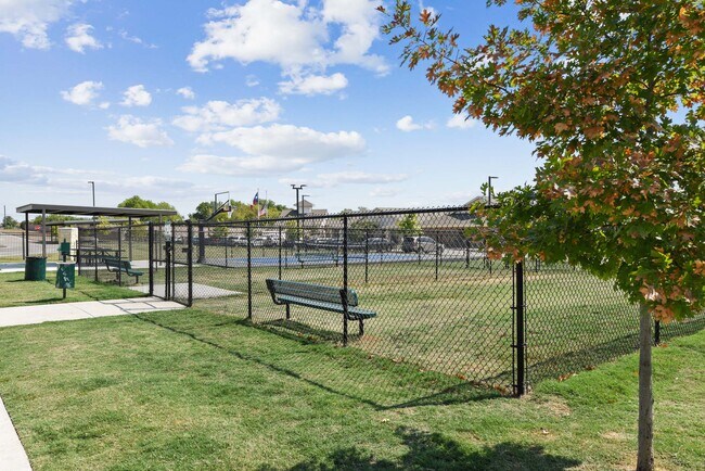 Photo - Icon Apartments