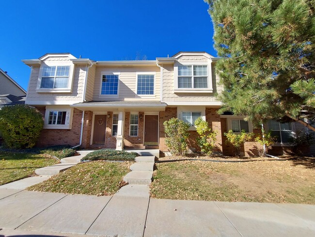 Updated 3 Bed 2.5 Bath Townhome In Quail Run - Updated 3 Bed 2.5 Bath Townhome In Quail Run