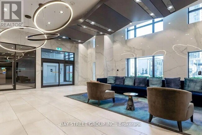 Photo - 9 Mabelle Ave Unit 2915