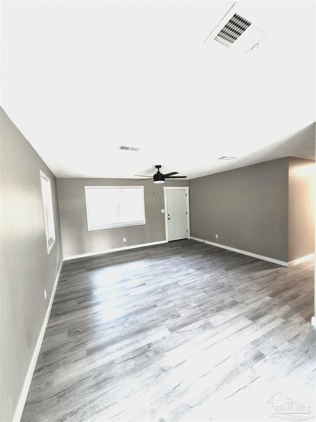 206 Shadow Lawn Ln