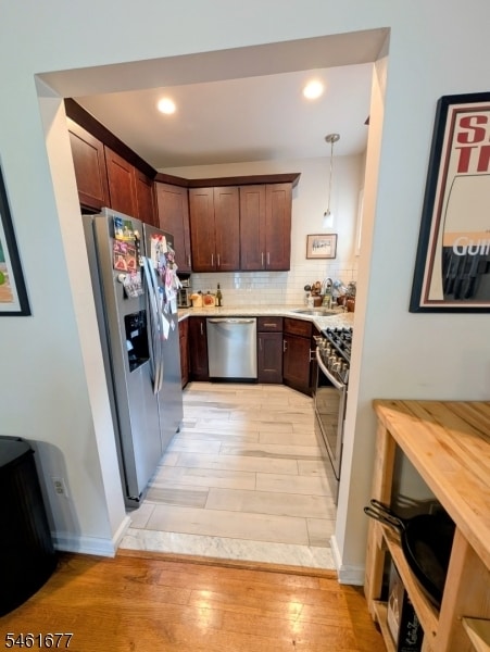 36 Phoenix Ave Unit B