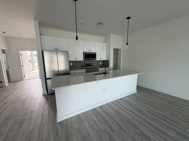 4619 27th Street Southwest
