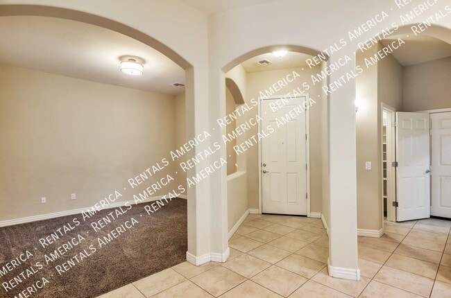 Photo - 9845 N Buzzing Bee Trail