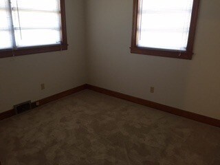 Photo - 1008 Sides St