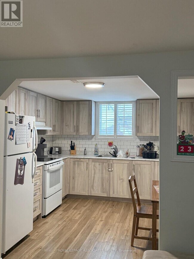 Photo - 57 Simcoe Rd