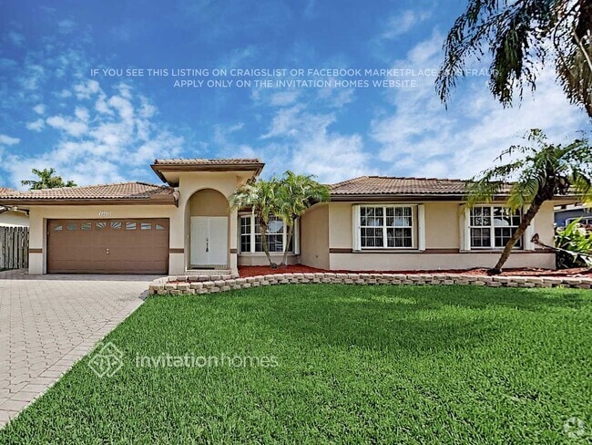 Building Photo - 15523 SW 113th St Rental
