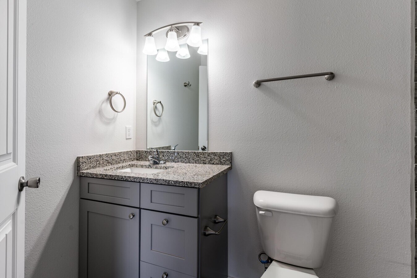 Photo - 1517 Meadowlark Ln SE