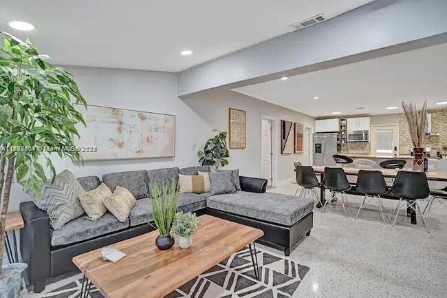 Photo - 1179 Hayes St