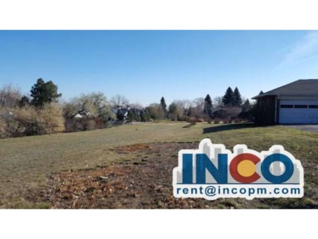 Photo - 4940 Lakeshore Dr