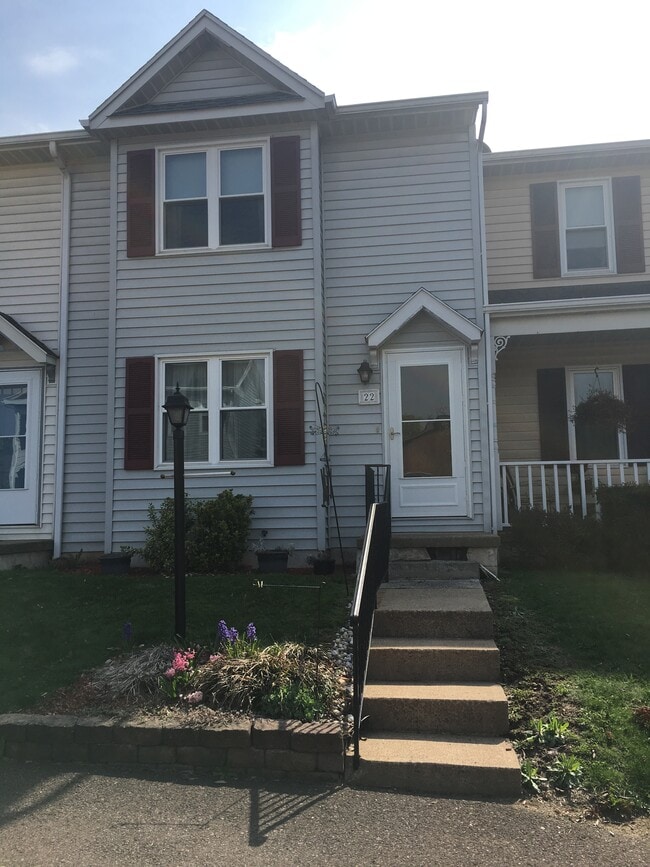 Photo - 556 Nicholas Ave