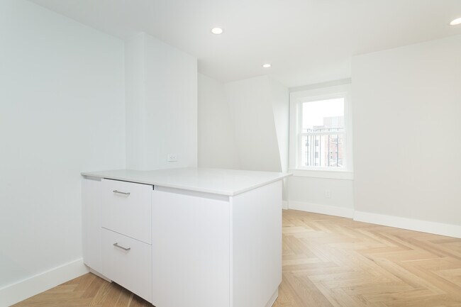 Photo - 461 Massachusetts Ave Unit 14