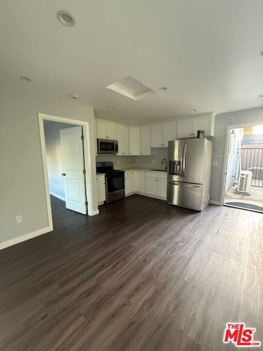 Photo - 6211 Anastasia Ave