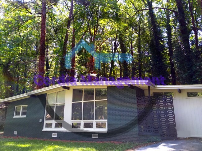 Photo - 3 bedroom 1.5 bath in East Point, GA