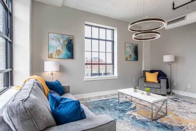 1 Br, 1 Bath - 778 SF - Graphic Arts Lofts