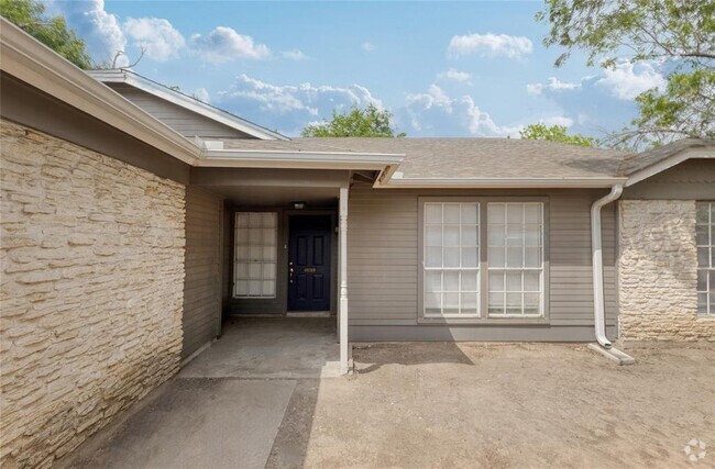 Building Photo - 11912 Sunhillow Bend Rental
