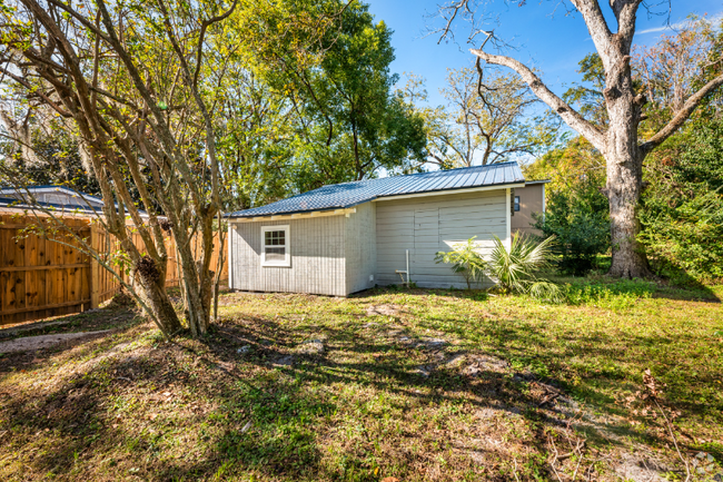 Building Photo - 257 Oceanway Ave Rental