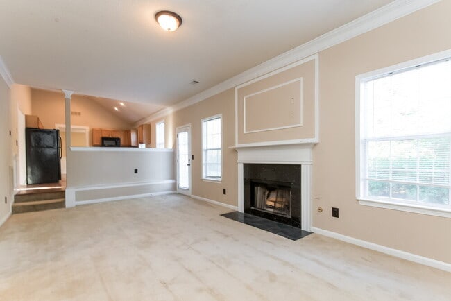 Photo - 4063 Percheron Ln SW