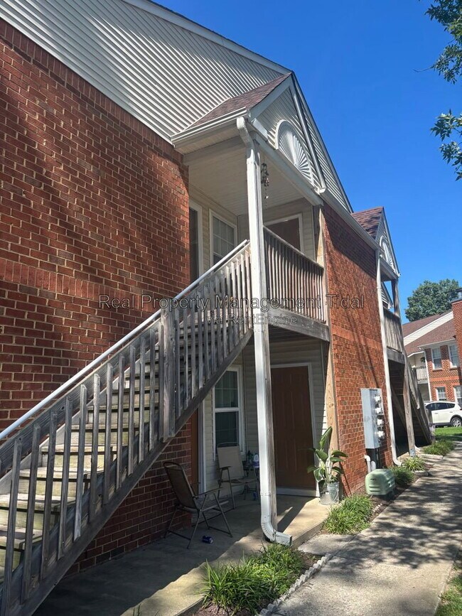 Photo - 208 Quarter Trail Unit Apt C
