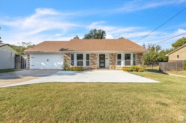 Building Photo - 1301 NW 63rd St Rental