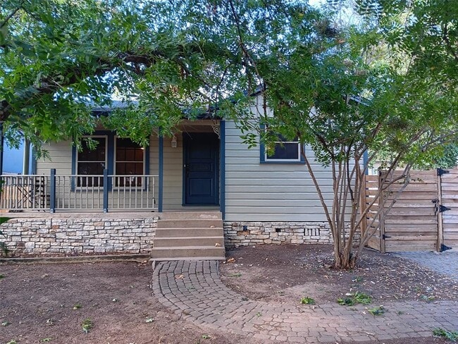 Photo - 2003 Montclaire St