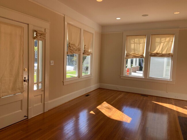 Photo - First Floor Unit For Rent Near UNCG!