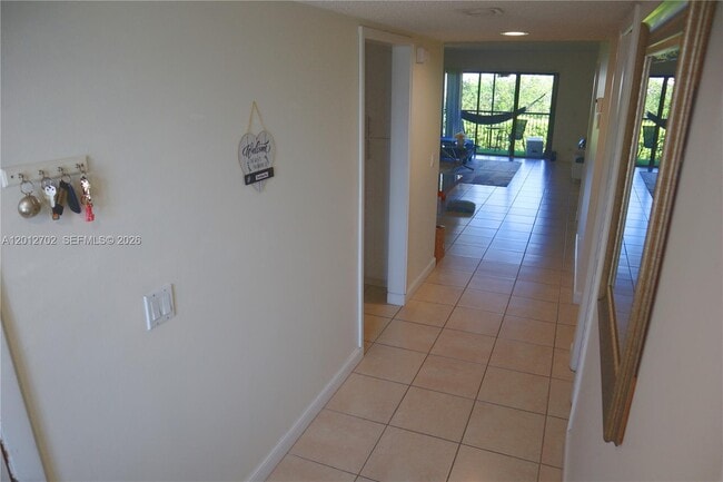 Photo - 16511 Blatt Blvd Unidad 203