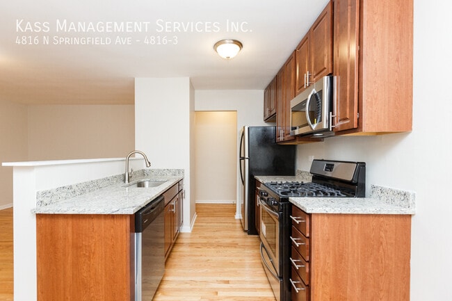 Photo - 4816 N Springfield Ave Unit 4816-3