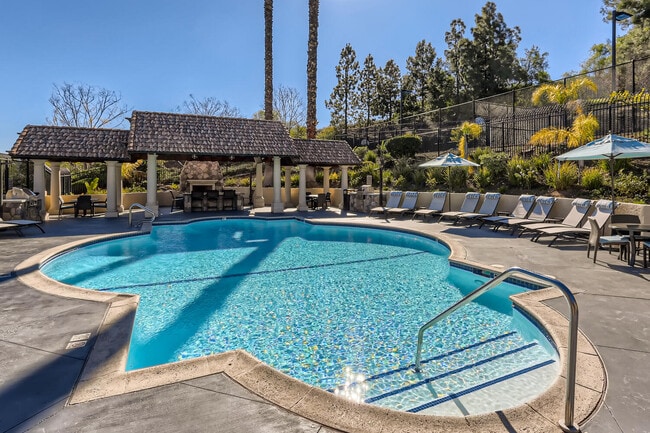 Shadow Ridge Apartment Homes