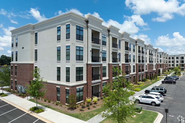 Las alturas en Sawnee Village - Heights at Sawnee Village