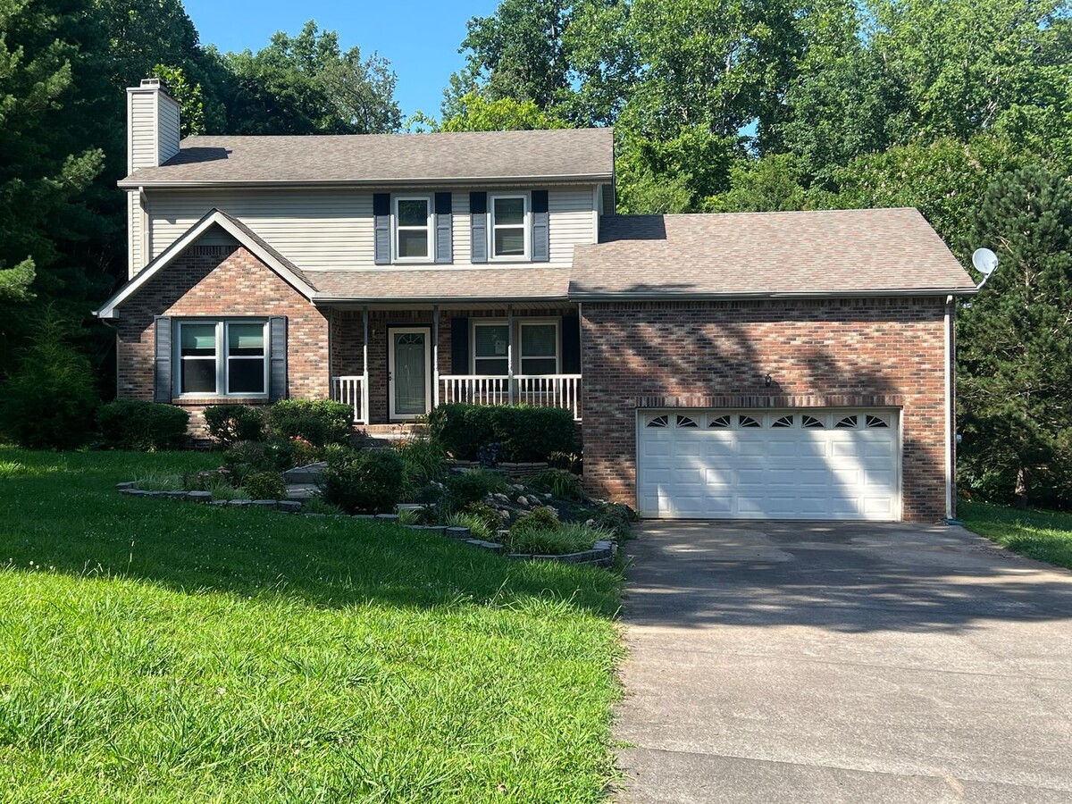 Gorgeous Single-Family Home in Sango! - Gorgeous Single-Family Home in Sango!