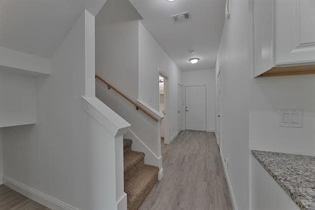 Photo - 840-842 Ryan Rd