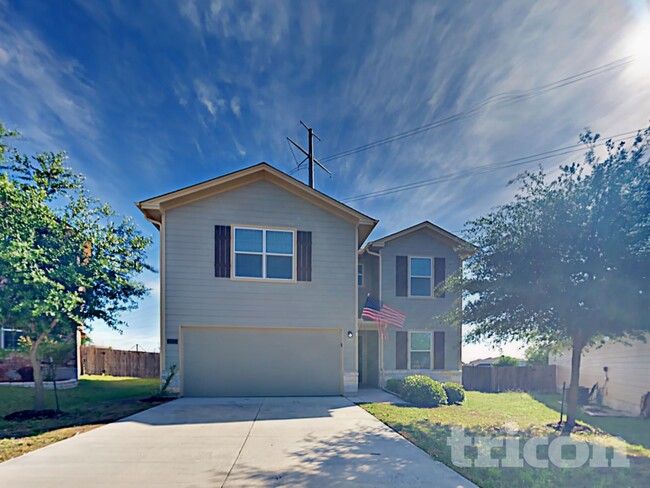 Photo - 2102 York Bend