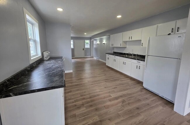 Photo - 2124 Cincinnati Ave