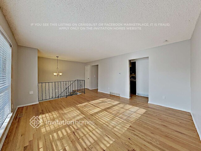 Photo - 575 S Moline St