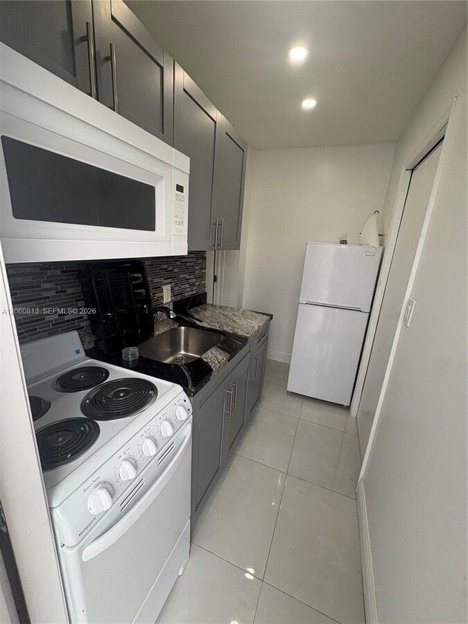Photo - 2400 Casablanca Dr Unit A