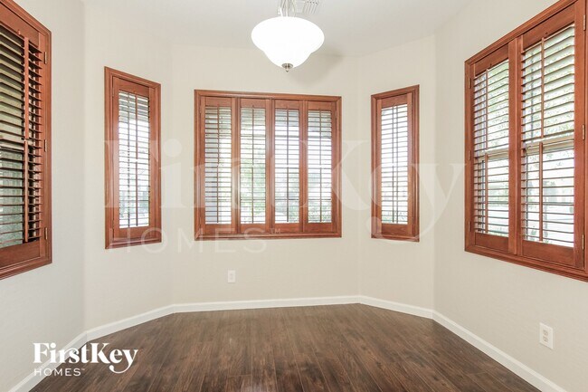 Photo - 23587 W Harrison Dr