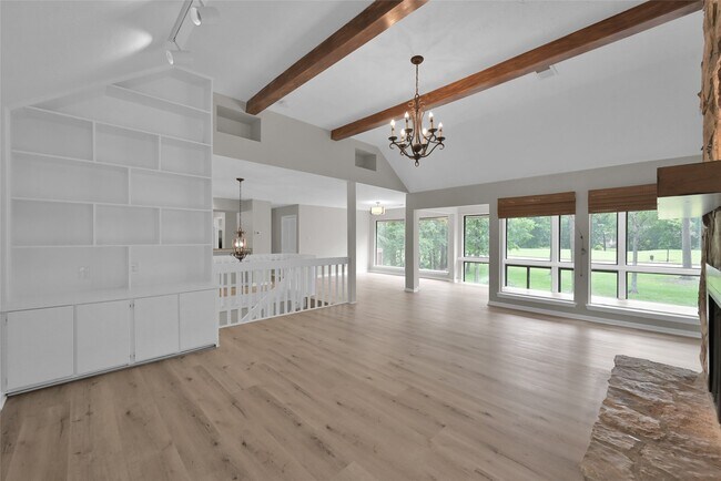 Photo - 2 Alladdin Ln