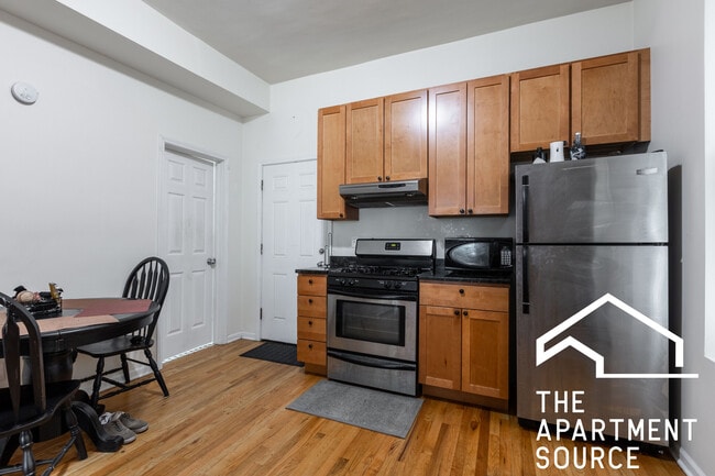 Photo - 2517 N Ashland Ave Unit 1