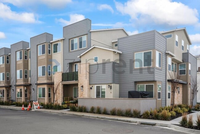 Photo - 6216 Diamond Wy