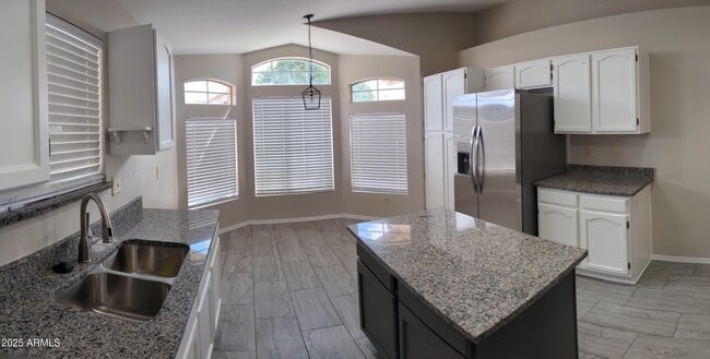 Photo - 1510 W Gail Dr