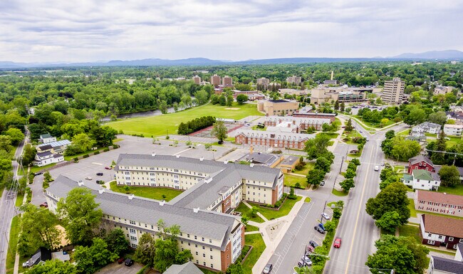Photo - Broad Street Commons