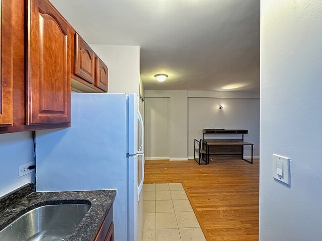 Photo - 4180 N Marine Dr Unit 9031